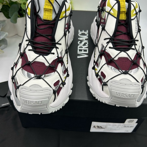 Men's Versace V3 net leather sneakers size 10 US made in Italy - Picture 5 of 12